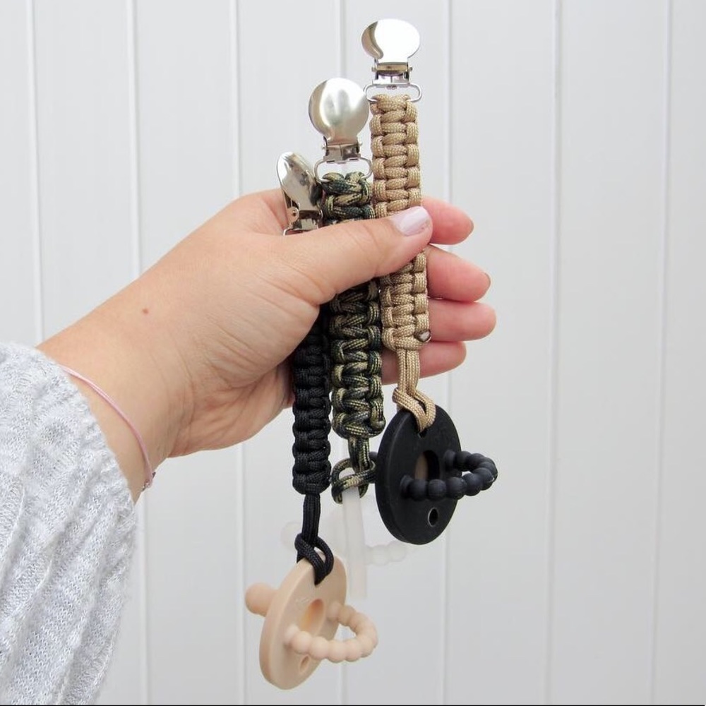 Paracord Clip for Babies